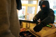 SOCIÉTÉ : Un braquage au couteau dans une boutique de cigarette électronique.