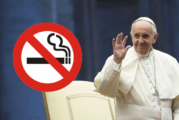 TABAC : Le pape interdit la vente de cigarette au Vatican dés 2018.