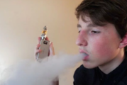 CANADA : L&rsquo;e-cigarette gagne en popularité dans les écoles.