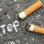 TABAC : Vers une taxe sur les mégots à la charge des fumeurs ?