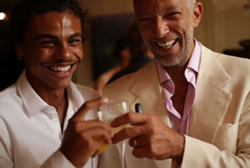 PEOPLE : L&rsquo;acteur Vincent Cassel et le rappeur Post Malone adoptent l&rsquo;e-cigarette myblu.
