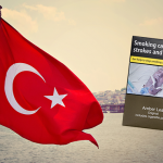 TURQUIE : Le pays adopte une loi sur le paquet neutre des produits du tabac.