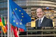 EUROPE : Des espaces de vapotage dédiés aux députés européens ? Un sujet sensible…