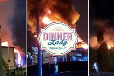 ROYAUME-UNI : Incendie de l&rsquo;usine Dinner Lady, flammes et fumée noire imposante