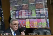 Le Sénat américain s&rsquo;attaque aux cigarettes électroniques destinées aux adolescents