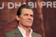 Des pastilles aux sachets : le parcours de Josh Brolin vers une nouvelle dépendance