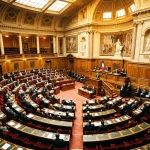Hémicycle du Sénat français lors d'un vote sur la fiscalité de la cigarette électronique