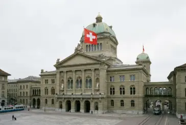 Suisse : le gouvernement fédéral valide les interdictions cantonales de puffs jetables