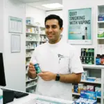 Royaume-Uni : les pharmaciens réclament des emballages vape moins attractifs, sans sacrifier le sevrage tabagique