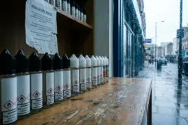 Royaume-Uni : la taxe sur les e-liquides entre en vigueur, 2,20 £ par 10 ml dès le 1er octobre
